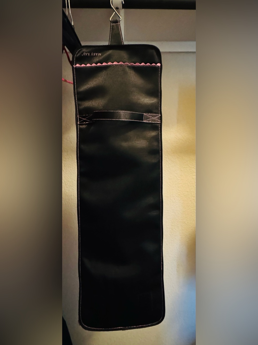 Mary Kay Pink Hanging Clear Cosmetic Organizer - Picture 4 of 6